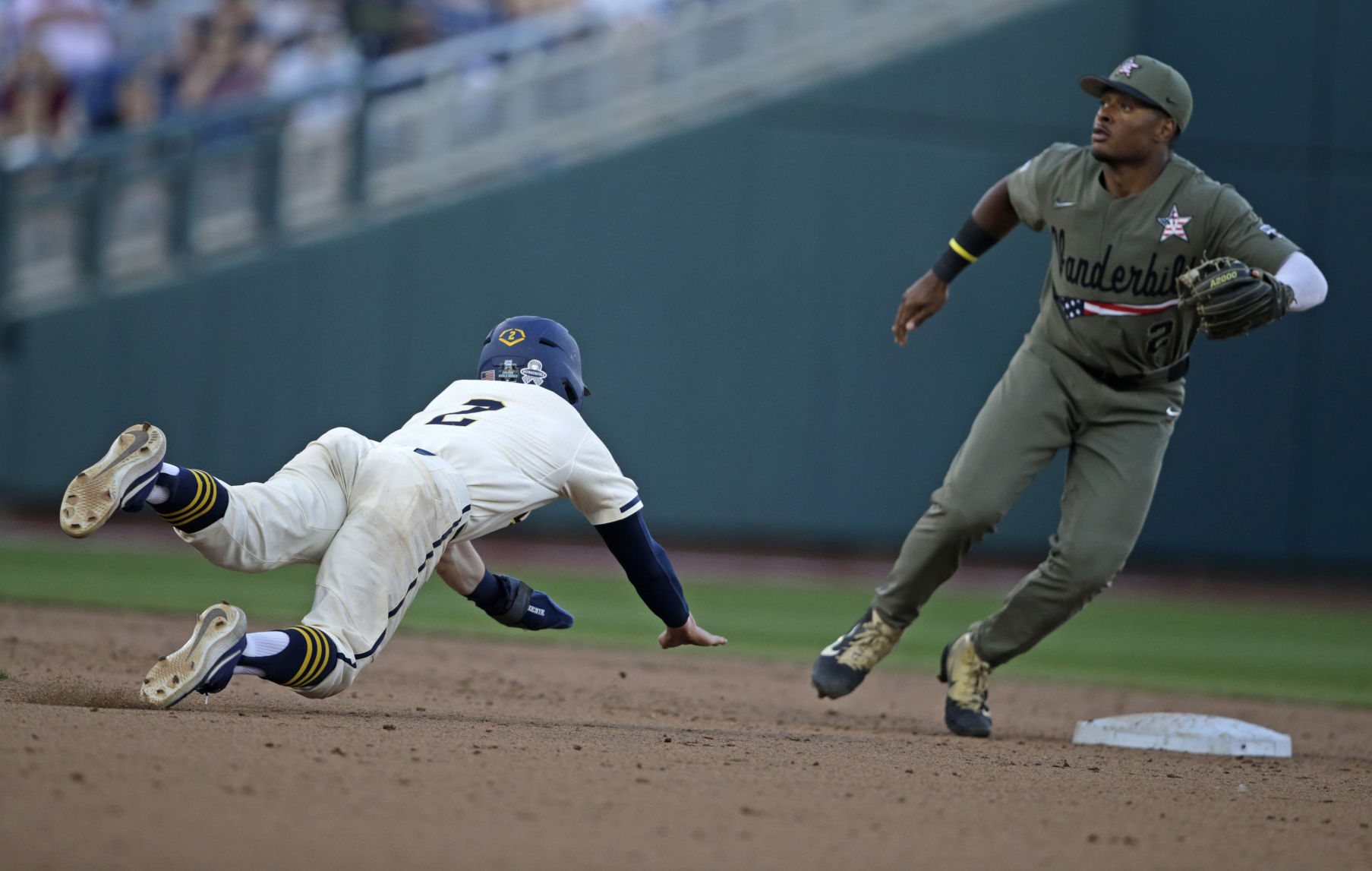 CWS Finals Baseball